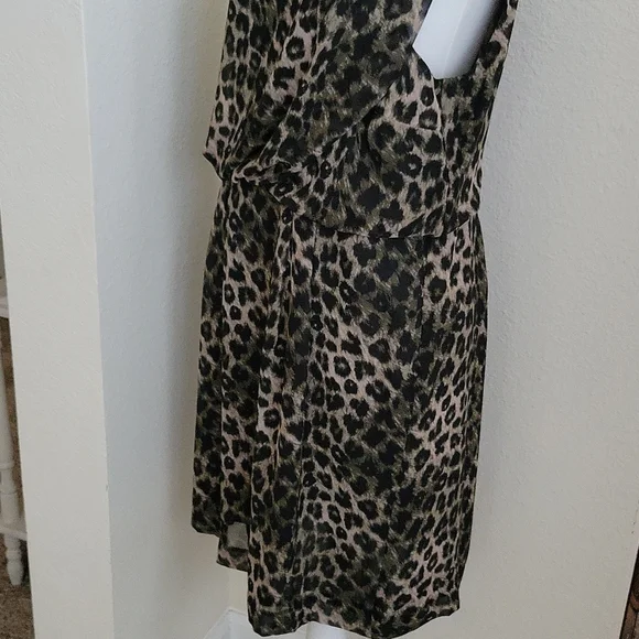 APT 9 LEOPOLD PRINT DRESS....NWT